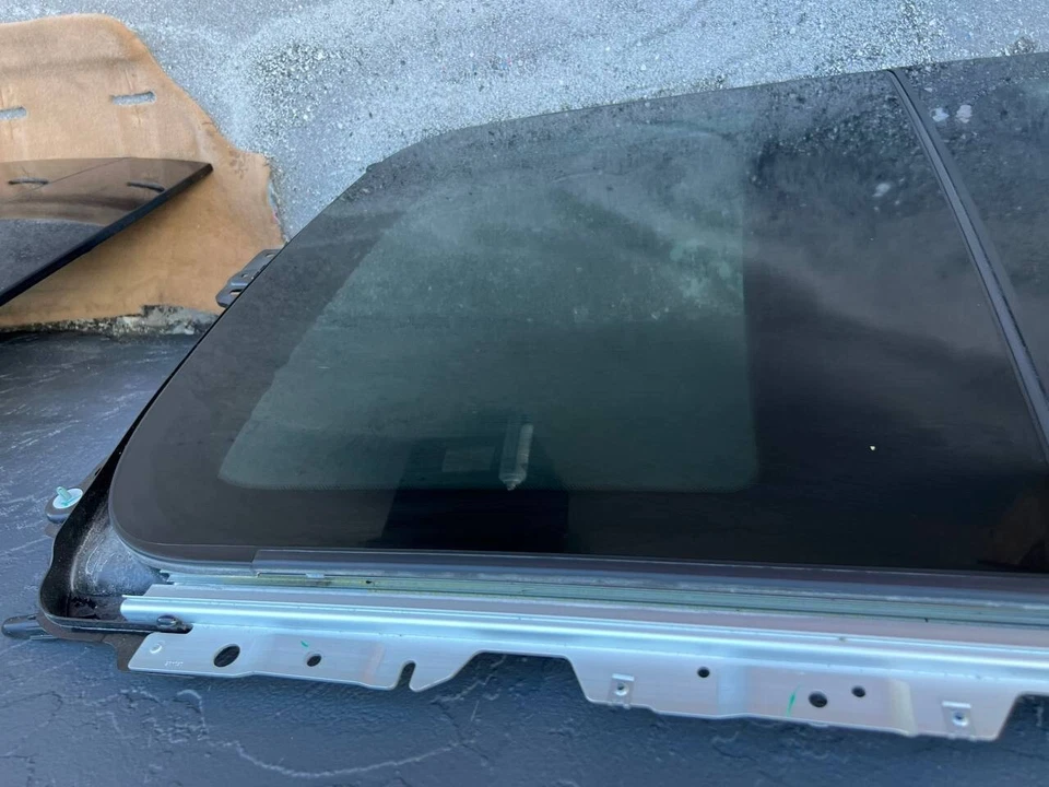 Conjunto de techo panorámico con vidrio Mini Cooper S F55 OEM Foto 4 de 4