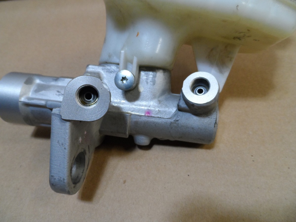 2015 Chevrolet Malibu ( 26.6125-0166.4 ) Used Master Brake