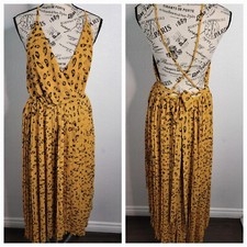 Fame And Partners Wrap Dress Women's Sz 6 Accordion Leopard Print Backless