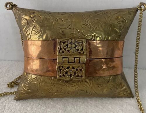 Vintage Brass Copper Shell Pillow Purse Shoulder Bag Mini 30s 40s - Imagen 3 de 13