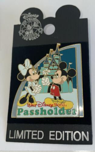 Disney Pin Passholder Puzzle Mickey Minnie Castle 2008 Wdw Le Quadrant - Picture 1 of 1