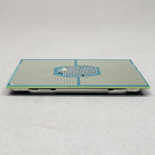 Intel Xeon Gold 6250 8-Core 3.9 GHz (4.5 GHz Turbo) FCLGA3647 Server CPU - Photo 5/11