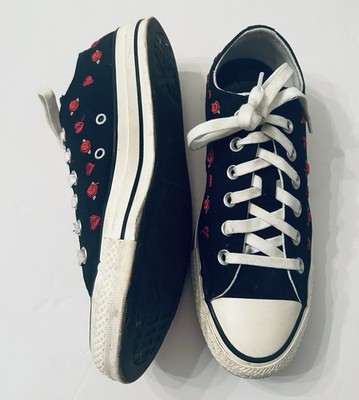 Converse All Star Black Sneakers Red Hearts & Flowers Embroidered Womens Size 9