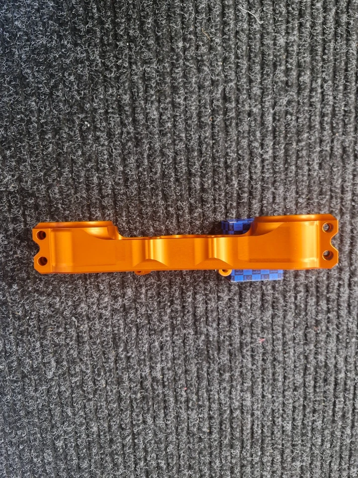 KTM SMCR 690 Gabelbrücke unten - Bild 4 von 4