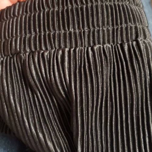 Nasty Gal NWT Petite Plisse Ribbed Lettuce Hem Flared Trousers in Black Size 2 - Picture 9 of 9