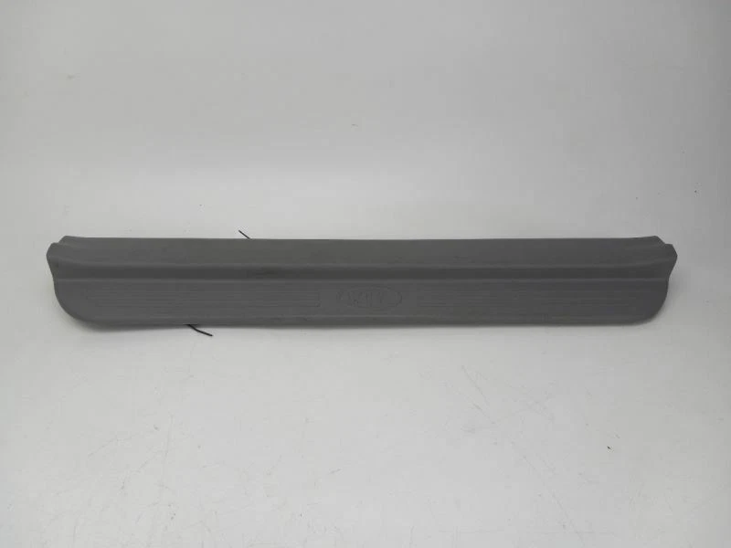 KIA OPTIMA 2008 panel de desgaste del umbral de la puerta del lado del conductor Foto 3 de 4