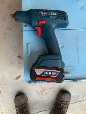 Bosch Exact Ion 8-1100 18V Center Grip Torque Screwdriver w/18V 6.0Ah Bat+Charge
