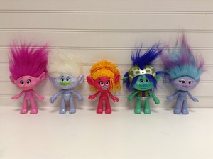 dreamworks trolls figures