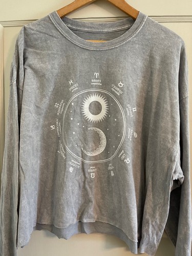 TRUE VINTAGE LOS ANGELES, WOMEN'S XL GRAY LONG SLEEVES ZODIAC TEE, NEW TAGS - 第 1/8 張圖片