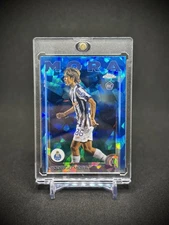 Rodrigo Mora 2024 Topps Chrome UEFA Sapphire Rookie Porto