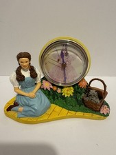 Vintage 1999 Warner Bros. Studios Wizard of Oz Desk Clock Dorthy Toto