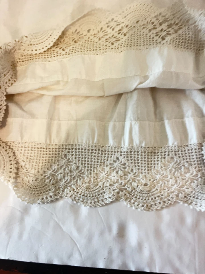 Antiguo canesú eduardiano de ganchillo deslizante de terciopelo antiguo 3D floral ÚNICO EN SU CLASE Foto 3 de 4