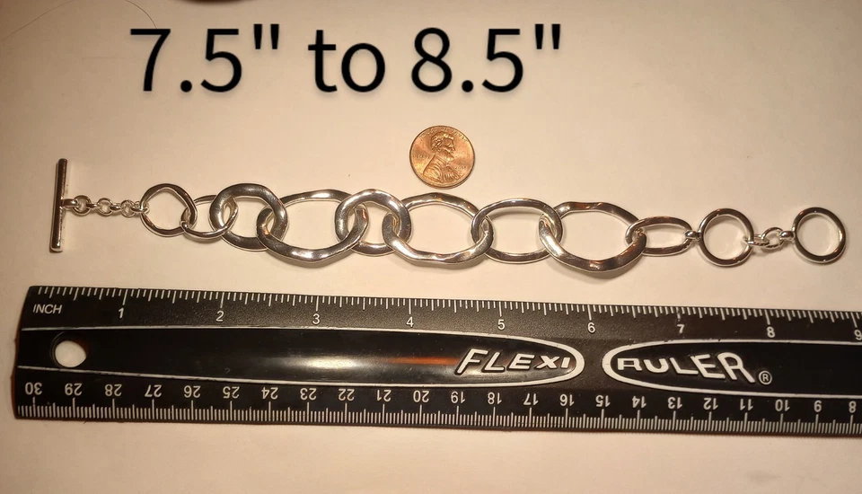 Pulsera CHLOE & ISABEL Brillante Orgánica Martillada Eslabones Ovalados Tono Plateado Palanca Talla L Foto 4 de 4