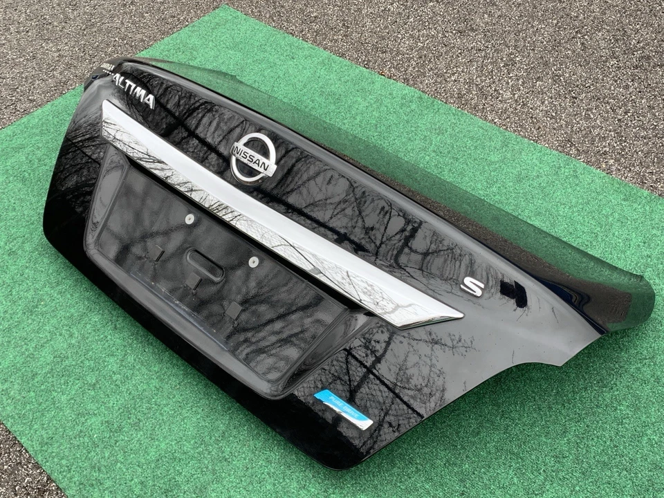 2013-2015 Nissan Altima OEM Rear Trunk Lid w/ Latch Black KH3  (Pick Up Only) - Image 3 of 4
