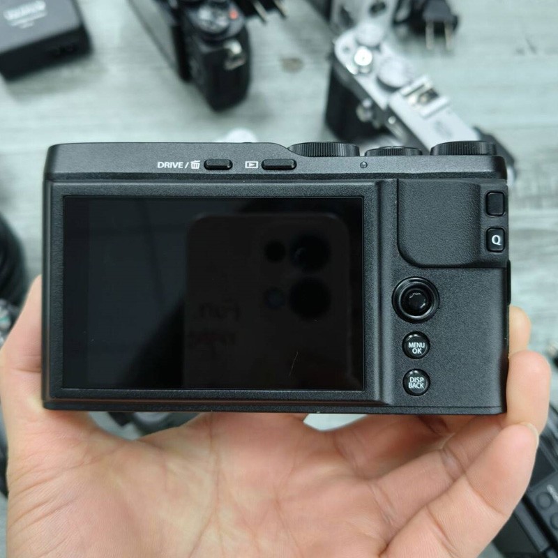 Fujifilm Fuji XF10 Black 24.2 MP LCD Touchscreen Digital Camera