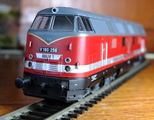 Gutzold 35632 HO gauge V180 diesel loco in Adam Transporte livery