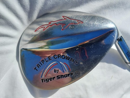 TIGER SHARK TRIPLE CROWN SAND WEDGE DESIGNED BY SIMMONS WITH A TIGER SHARK GRIP - Picture 2 of 11