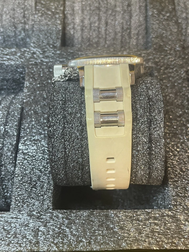 Reloj Invicta Damas Ruso 1959 Buzo Banda Goma Blanca Esfera Plateada 1812 Foto 3 de 4