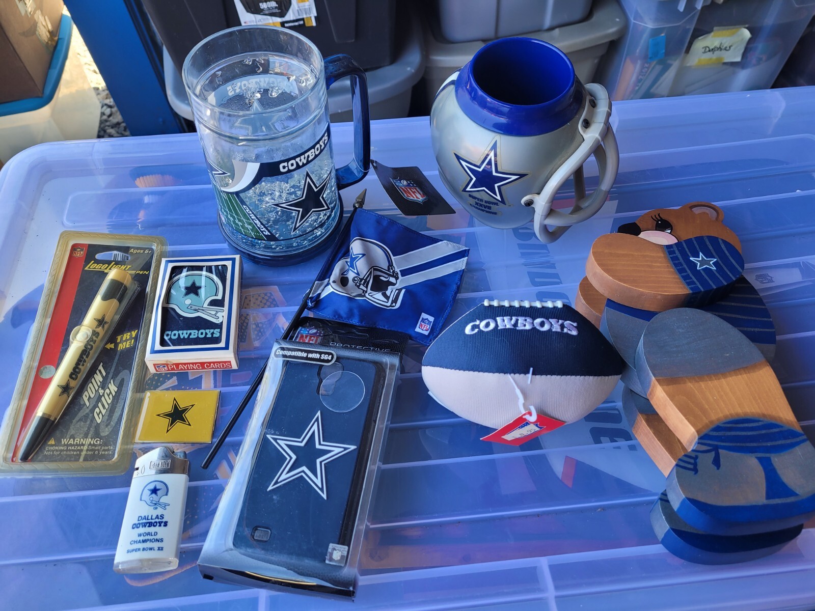 Dallas Cowboys 10pc lot collectibles Pen,cards,cup,bear,phone case,lighter,more