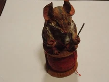 Master Wood Carver David Sabol Wrightsville, Pa. Mouse w/ Needle on Thread Spool