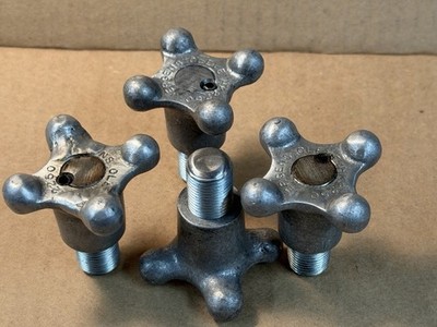 Jergens 4-Point Cast Aluminum Knob HK2250 Lot of 4 NOS W/ 5/8 -18 X 13/16  Stud