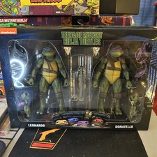 NECA Teenage Mutant Ninja Turtles 1990 Movie Leonardo Donatello Walmart Pack NEW