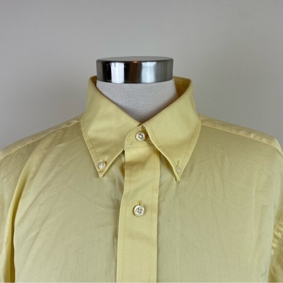 Izod Solid Yellow Long Sleeve Collared Button Dow… - image 4
