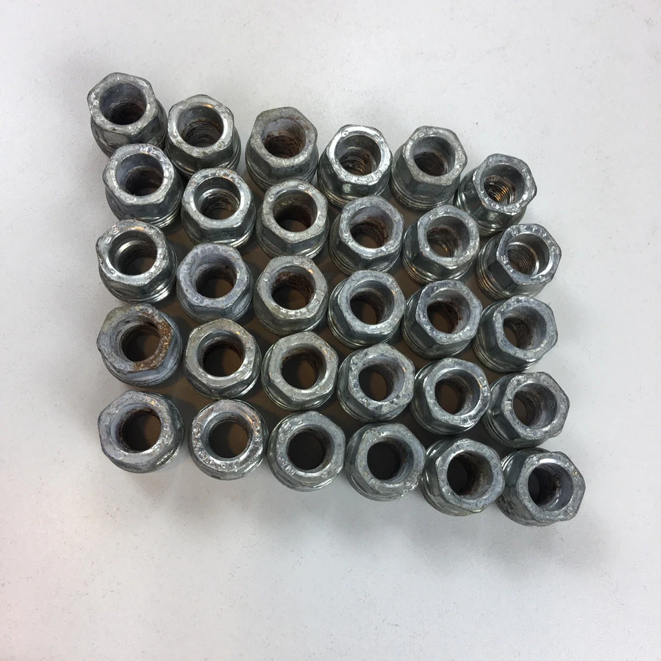 30 tuercas GM C1500 C2500 C3500 rueda delantera Yukon Escalade Chevrolet Tahoe SF 9 Foto 2 de 4