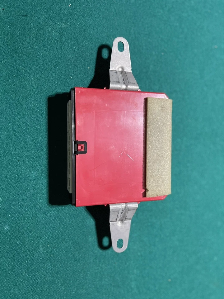 2010 - 2012 LEXUS LS460 REAR RIGHT DOOR MULTIPLEX NETWORK COMPUTER MODULE OEM - Image 3 of 4