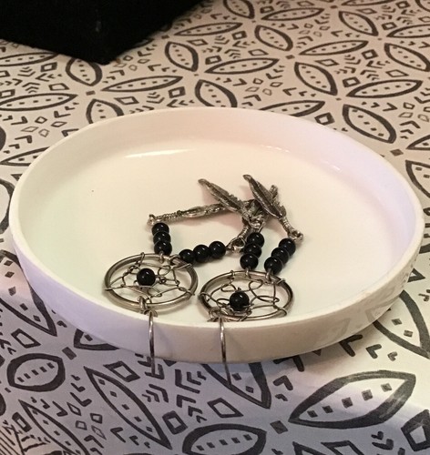 Dream Catcher Silver Toned Earrings With Black Beads - Picture 4 of 10