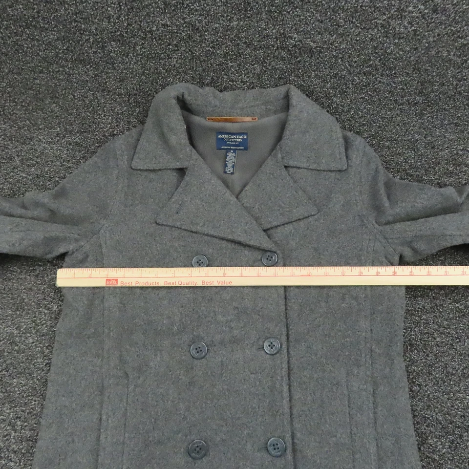 Abrigo American Eagle para mujer gris medio con botones polar manga larga damas Foto 2 de 4