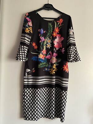 Neu Alba Moda Kleid Blumen Schwarz Weiß Blau Rosa Rot Grün Gr. 38 AzA 46 L 95