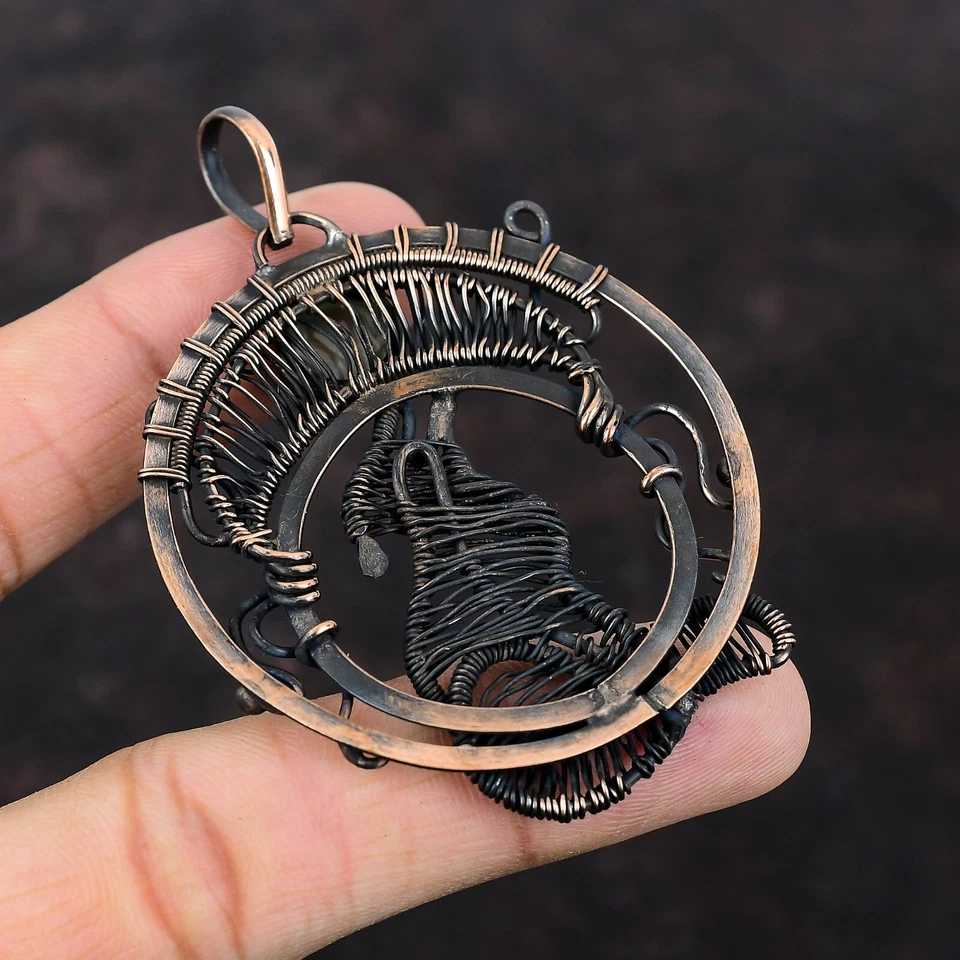 Pingente de cachorro Prehnite envolto em fio feito à mão cobre feriado 2,95" - Imagem 4 de 4