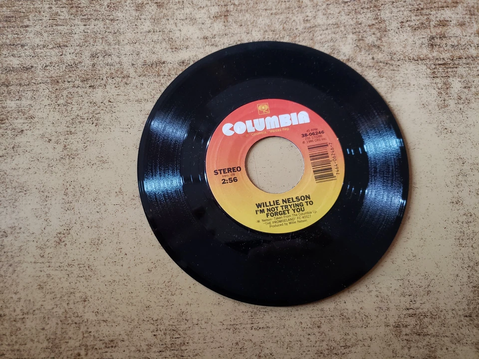 1980s MINT-EXC Willie N. I'm Not Trying To Forget You/I'VE GOT 06246 45 - Image 2 of 2
