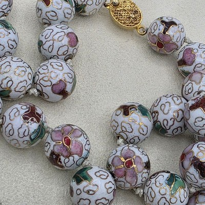 Vintage Cloisonne Necklace Chinese Export White With Purple Flowers 24''