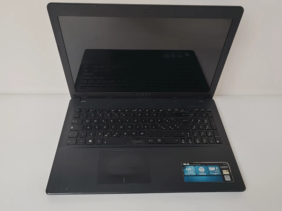 NOTEBOOK ASUS F552E AMD A4-5000 6GB RAM 500GB HD WIN10 WEBCAM - Immagine 3 di 4