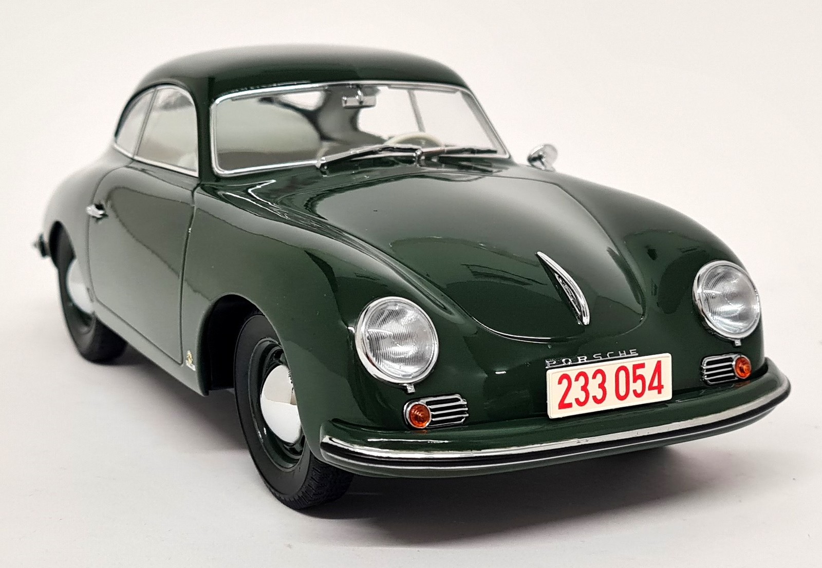 Norev 1/18 - Porsche 356 Coupe 1500 1954 Green Diecast Scale model car