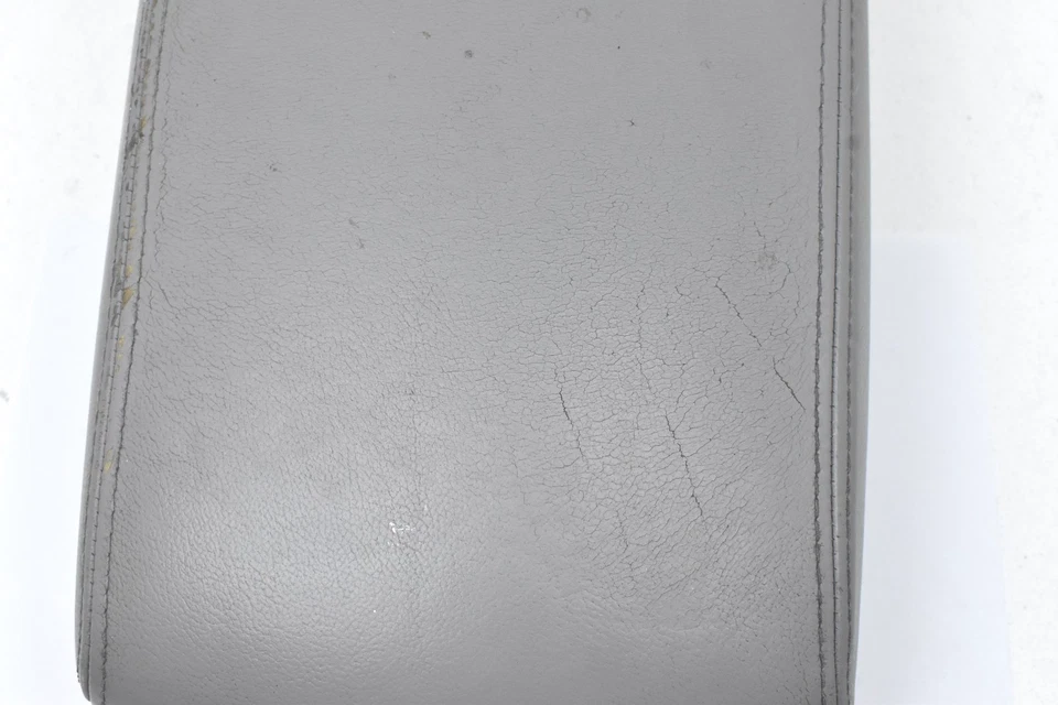 Toyota Camry 2007-2011 consola central cuero gris reposabrazos tapa conjunto OEM Foto 4 de 4