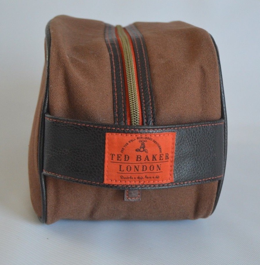 Ted Baker Brown Canvas Travel/WASH/Wet p&p Pack/Toiletry Sac en EUC-Free p&p Travel/WASH/Wet 15e7b1 Ted Baker Brown Canvas Travel/WASH/Wet p&p Pack/Toiletry Sac en EUC-Free p&p Travel/WASH/Wet 15e7b1