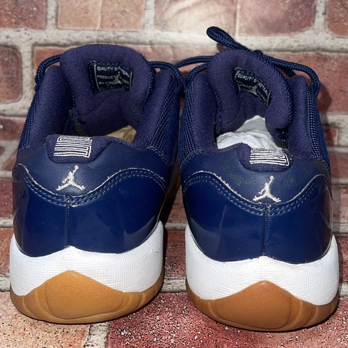 Sneaker Nike Air Jordan 11 GS retrò basse blu navy gomma 2016 usate taglia 4 anni - Foto 6 di 8
