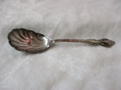 Vintage 1969 International Deep Silver plated Sugar Spoon Countess (MM)