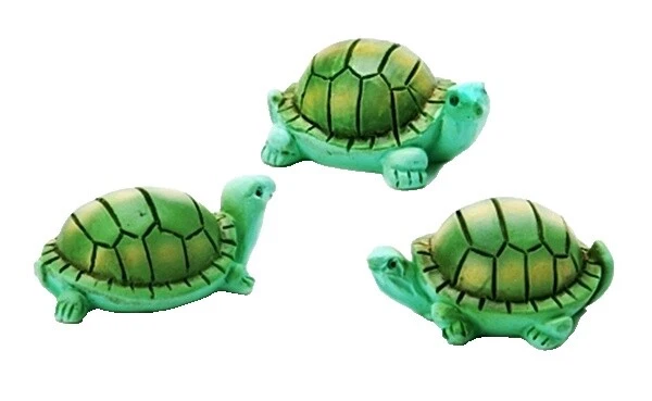 Los animales esculturas al aire libre en miniatura de plástico