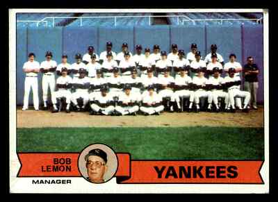 1979 Topps Burger King New York Yankees / Bob Lemon (HOF) #1 - New York Yankees