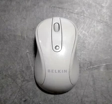 Belkin F5L075 USB Gray Wireless Optical Travel Mouse Computer Laptop Portable