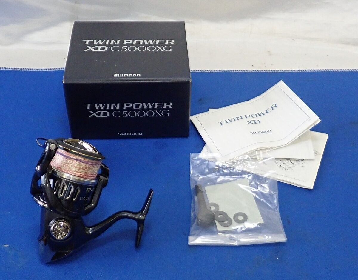 Shimano 17 TwinPower XD C5000XG Spinning Reel Used with Box Shimano 17 TwinPower XD C5000XG Spinning Reel Used with Box