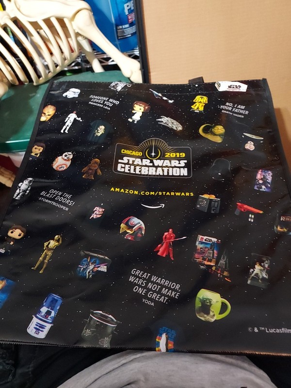 Star Wars Celebration Chicago 2019 SWCC Tote Bags Shop Galaxy Amazon Exclusive