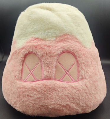 KAWS Holiday Japan MOUNT FUJI Plüsch in Rosa Limited Edition Ausverkauft!