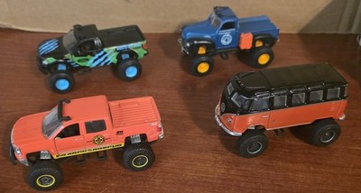 Maisto Volkswagen Van Samba VW Bus 4x4 Rebels 1/40 & Trucks MIX (Lot Of 4)