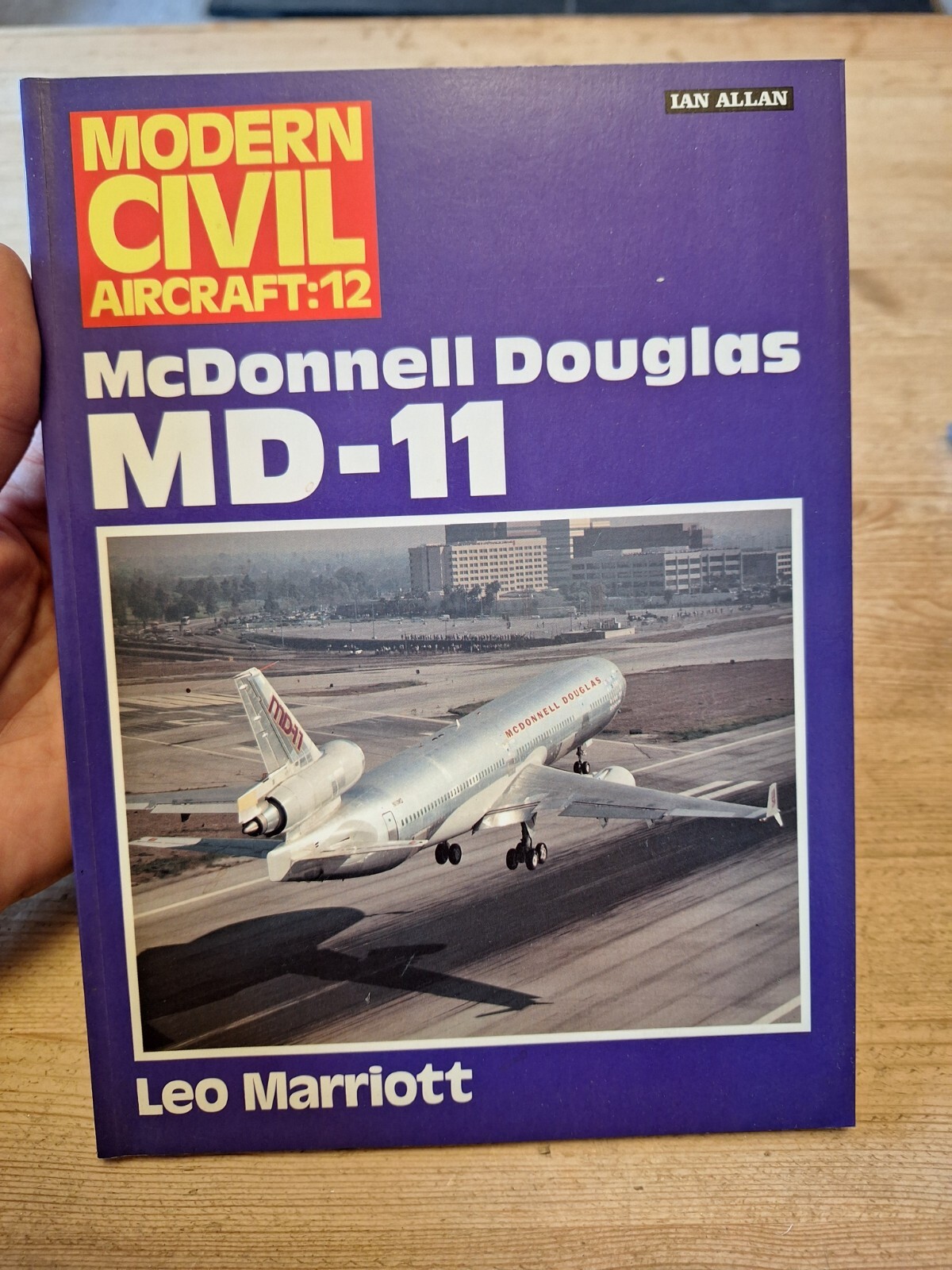 McDonnell Douglas MD-11 - Modern Civil Aircraft 12 (Ian Allan)