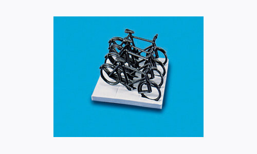 Model scene by Peco - Peco 5055 OO Gauge 1:76 Scale - 4 x Bicycles & Stand - Bild 3 von 3